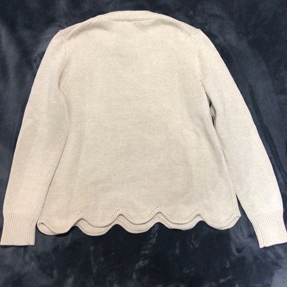 NWOT j crew scalloped hem sweater - Picture 2 of 2